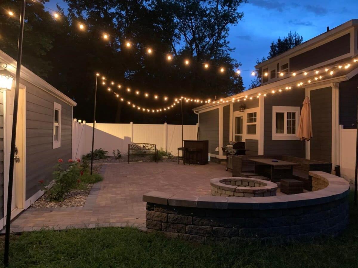סאות בנד The Lucky Charm Home Of The Fighting Irish! Bbq Outdoor Games Coffee מראה חיצוני תמונה